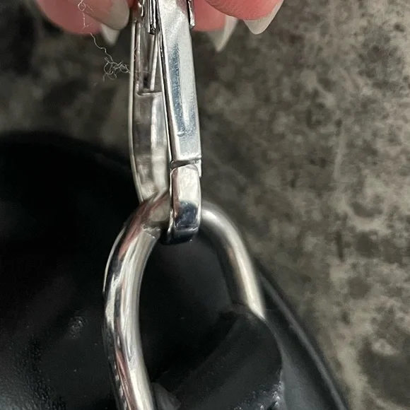 (Fake) Razor Blade Leather Chain Heart Bag - Picture 14 of 16